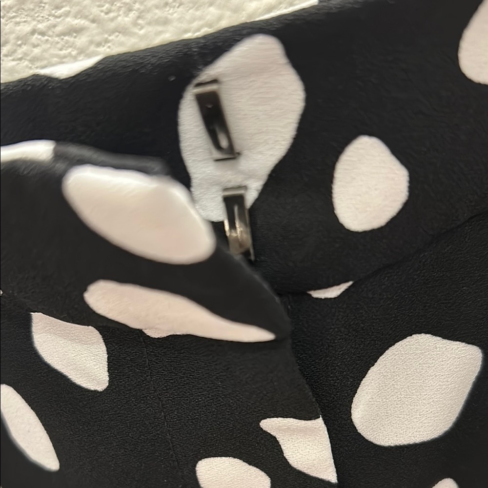 ANN TAYLOR Black and White Polka Dot Women's Shorts - Picture 9 of 9